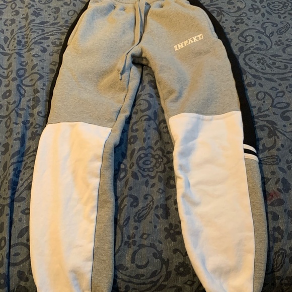 Joggers - Picture 2 of 4